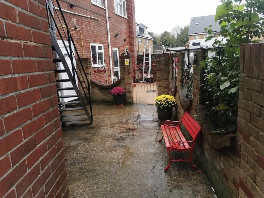 Modern 2 Bedroom Flat By Dover Port, Castle& Sea! Exterior foto