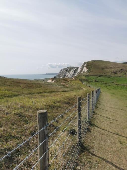 Modern 2 Bedroom Flat By Dover Port, Castle& Sea! Exterior foto
